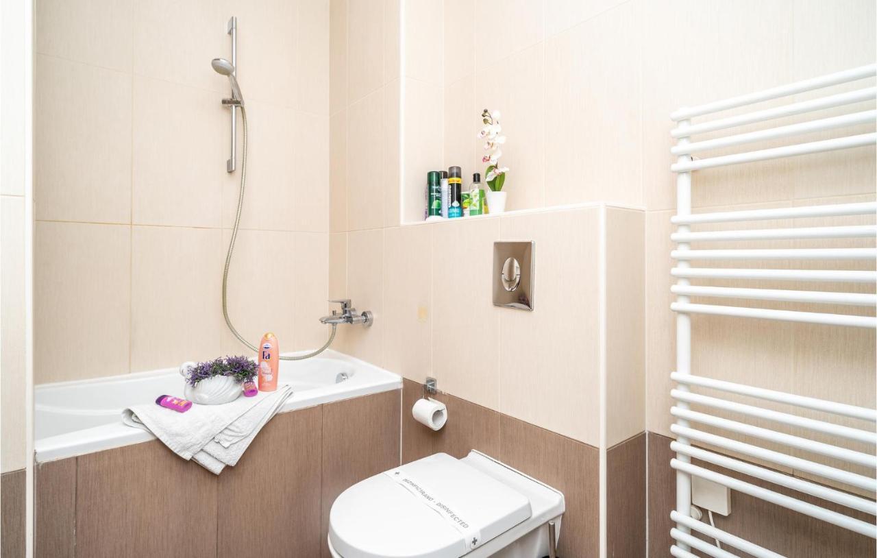 1 Bedroom Amazing Apartment In 杜布罗夫尼克 外观 照片