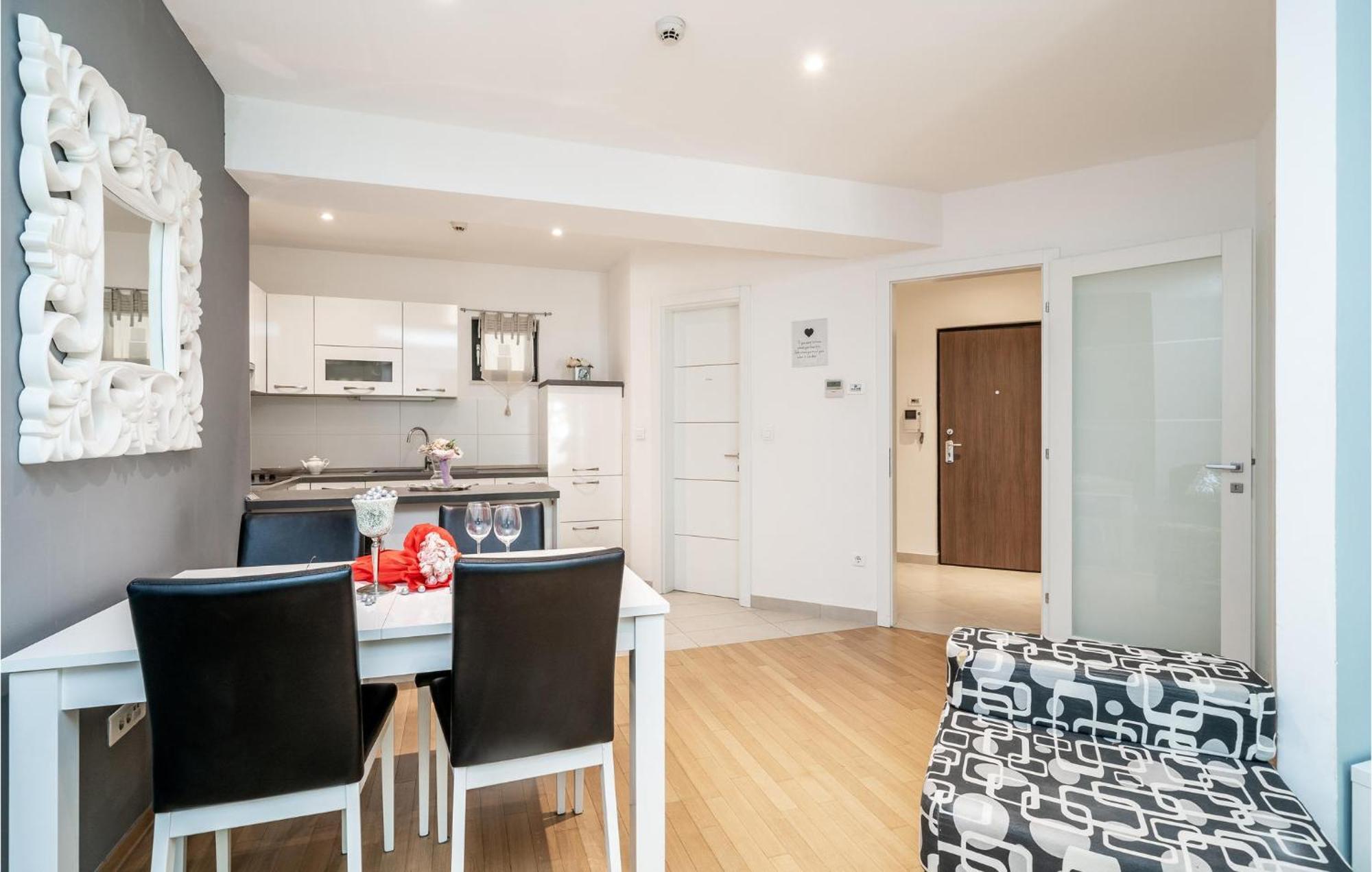 1 Bedroom Amazing Apartment In 杜布罗夫尼克 外观 照片
